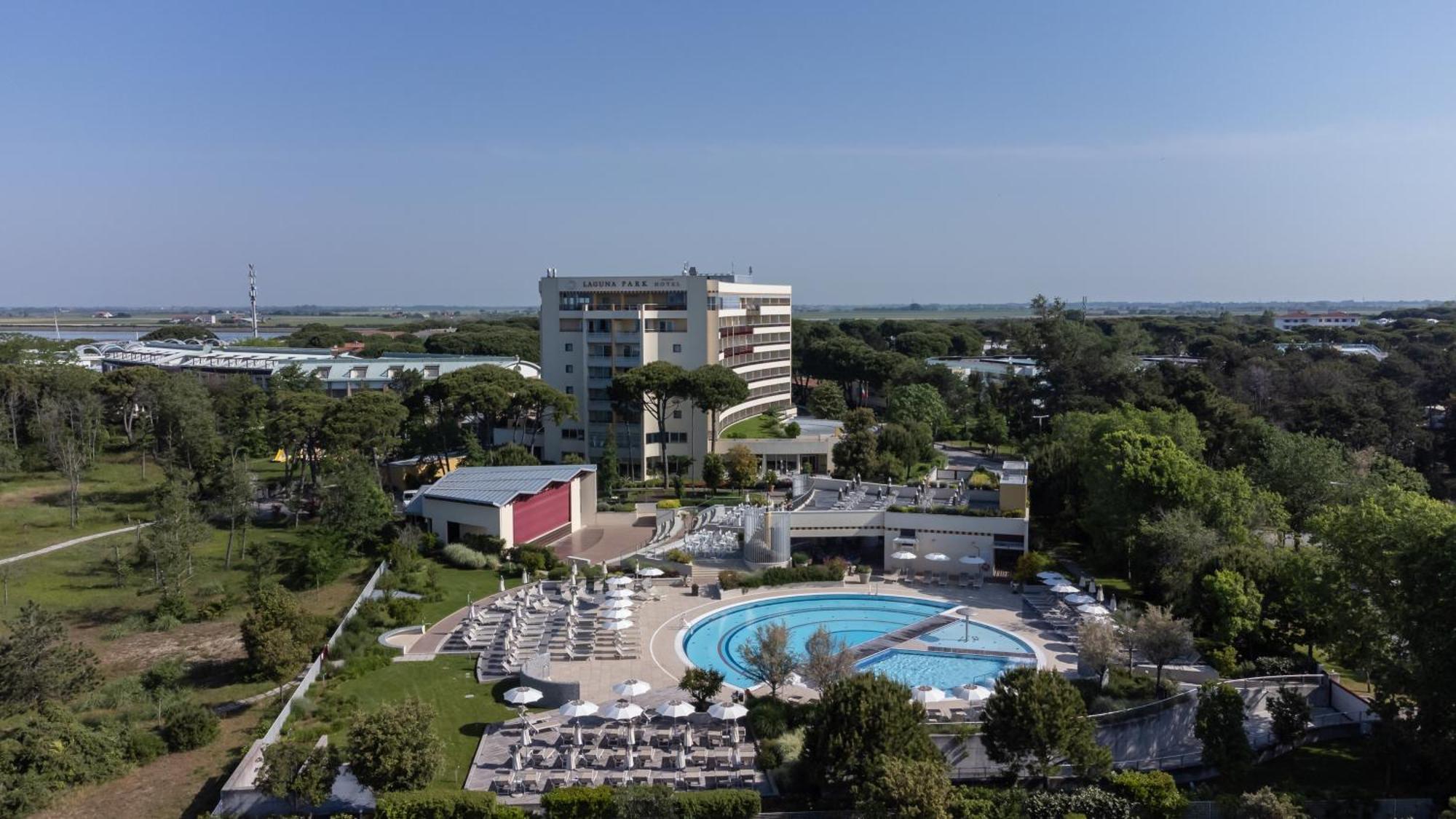 Laguna Park Hotel 4Superior Bibione Buitenkant foto