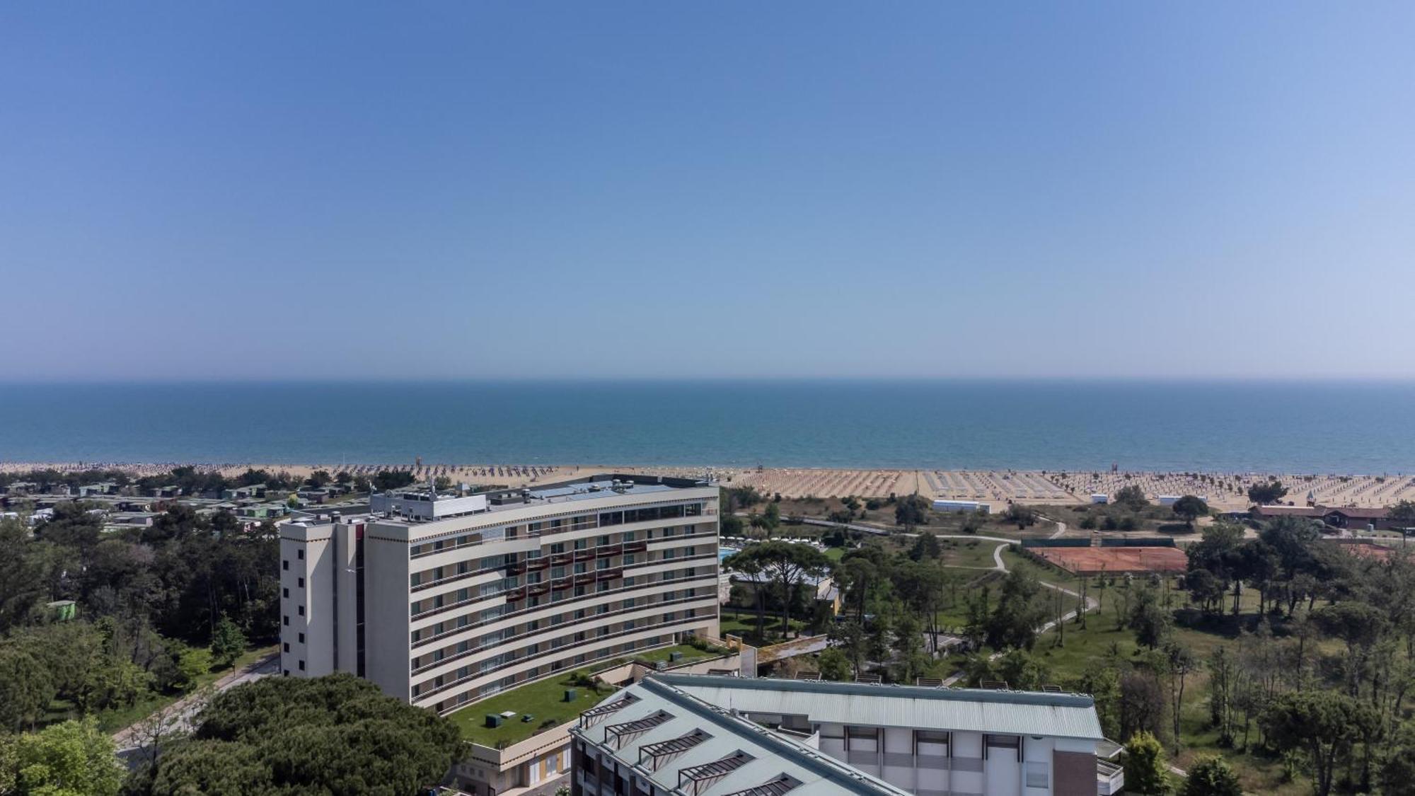 Laguna Park Hotel 4Superior Bibione Buitenkant foto