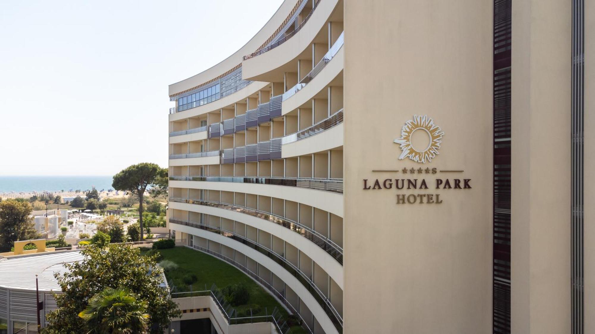 Laguna Park Hotel 4Superior Bibione Buitenkant foto